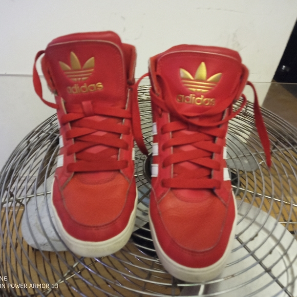 Men's Adidas sneakers - Picture 2 of 6